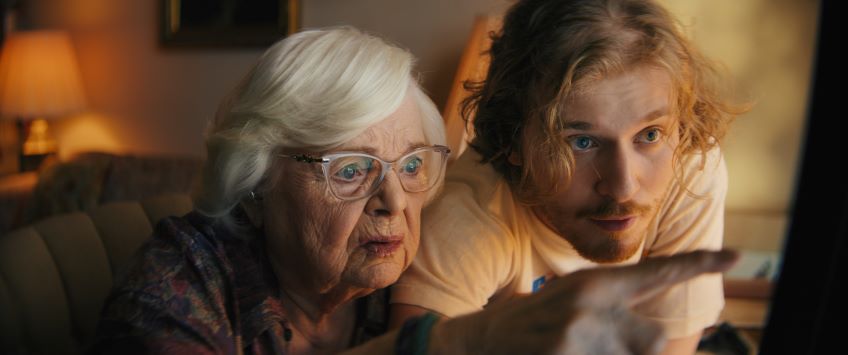 June Squibb is superb as a nonagenarian who pursues an unlikely phone scammer.